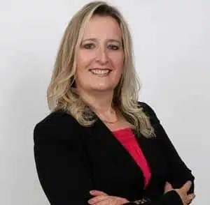 Meet Our Real Estate Advisors 115 Cristina (Paula) Sousa