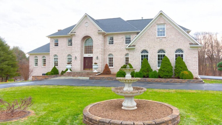 2100 Gold Mine Rd