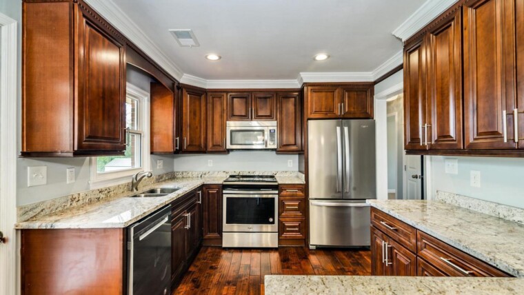 8410 Sunset Dr