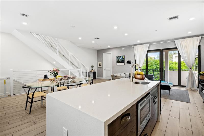 825 North 17th Terrace, Fort Lauderdale, FL 33304 2 Fort Lauderdale - SOLD $895K - Olga Hernandez Realtor - Realty Advantage
