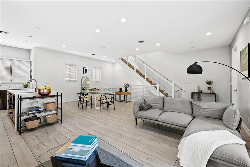 825 North 17th Terrace, Fort Lauderdale, FL 33304 6 Olga Hernandez Realtor Homes For Sale Florida 3