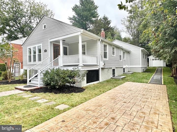 10305 Armory Ave