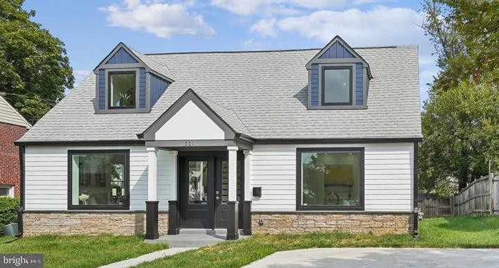 221 Normandy Dr