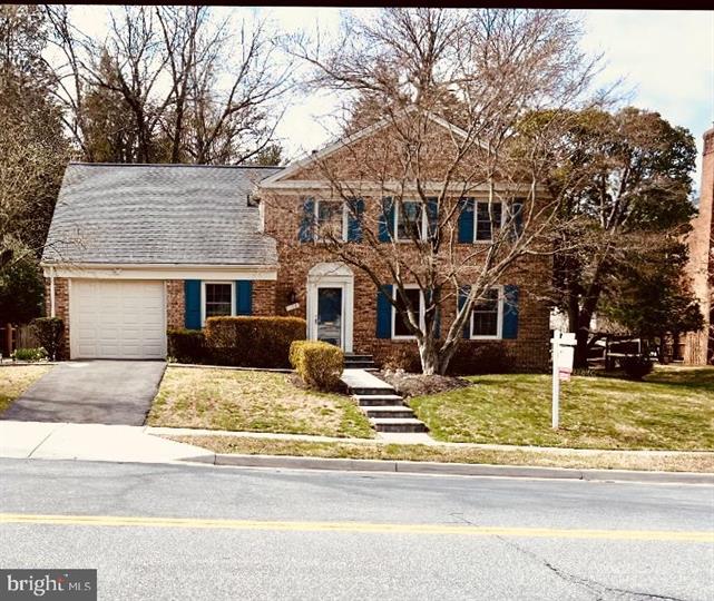 1104 Fallsmeade Way