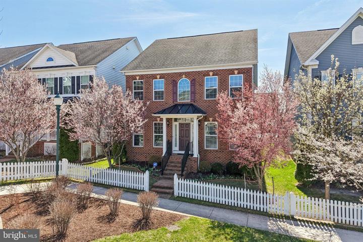 12244 Bluffwood Terr