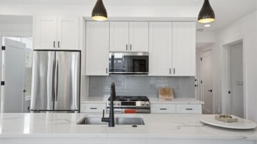 646 Newton Pl NW #203